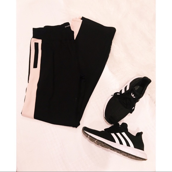 TRUE RELIGION SWEATPANTS STREETWEAR FLARE PANTS ATHLEISURE WEAR PINK & BLACK - Picture 3 of 8